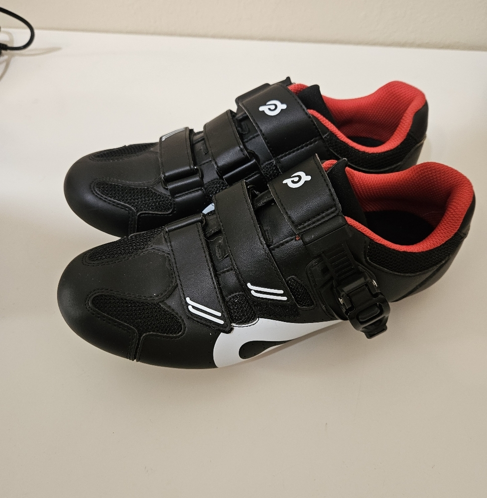 Peloton Cycling Shoes Red And Black